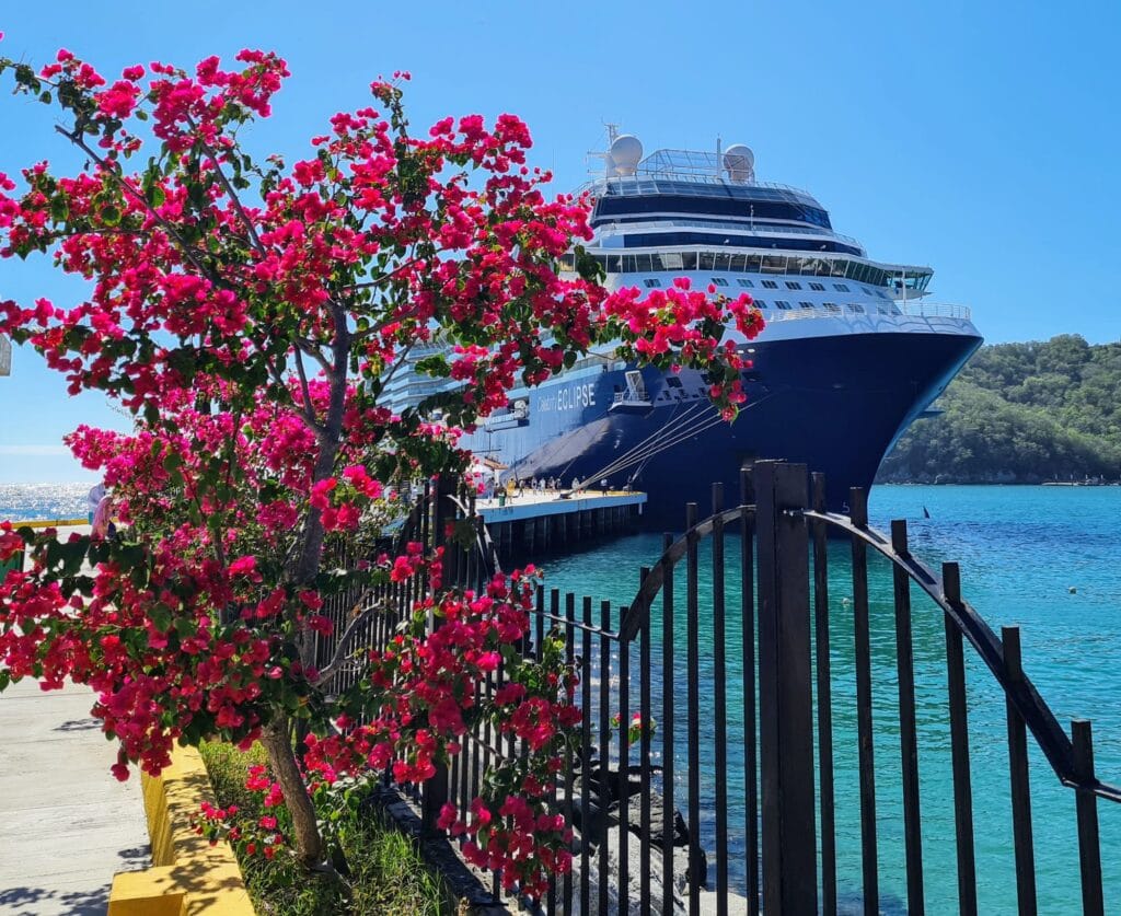 cruise ship Eclipse by Celebrity