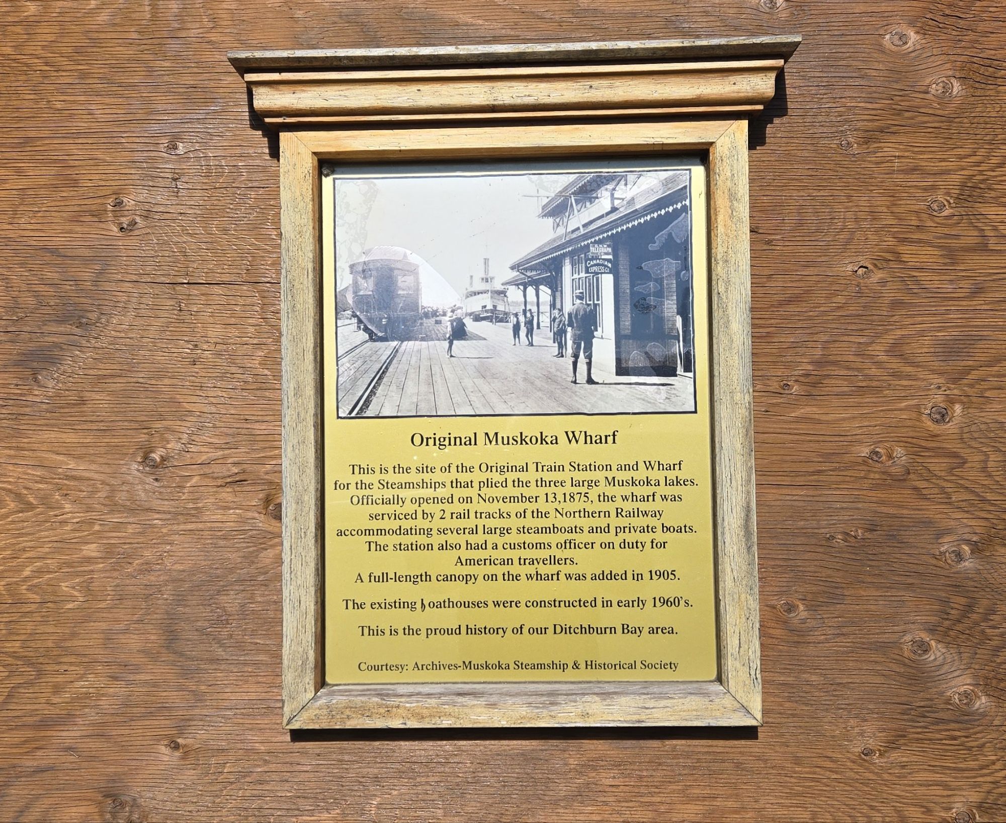 gravenhurst Pier plaque