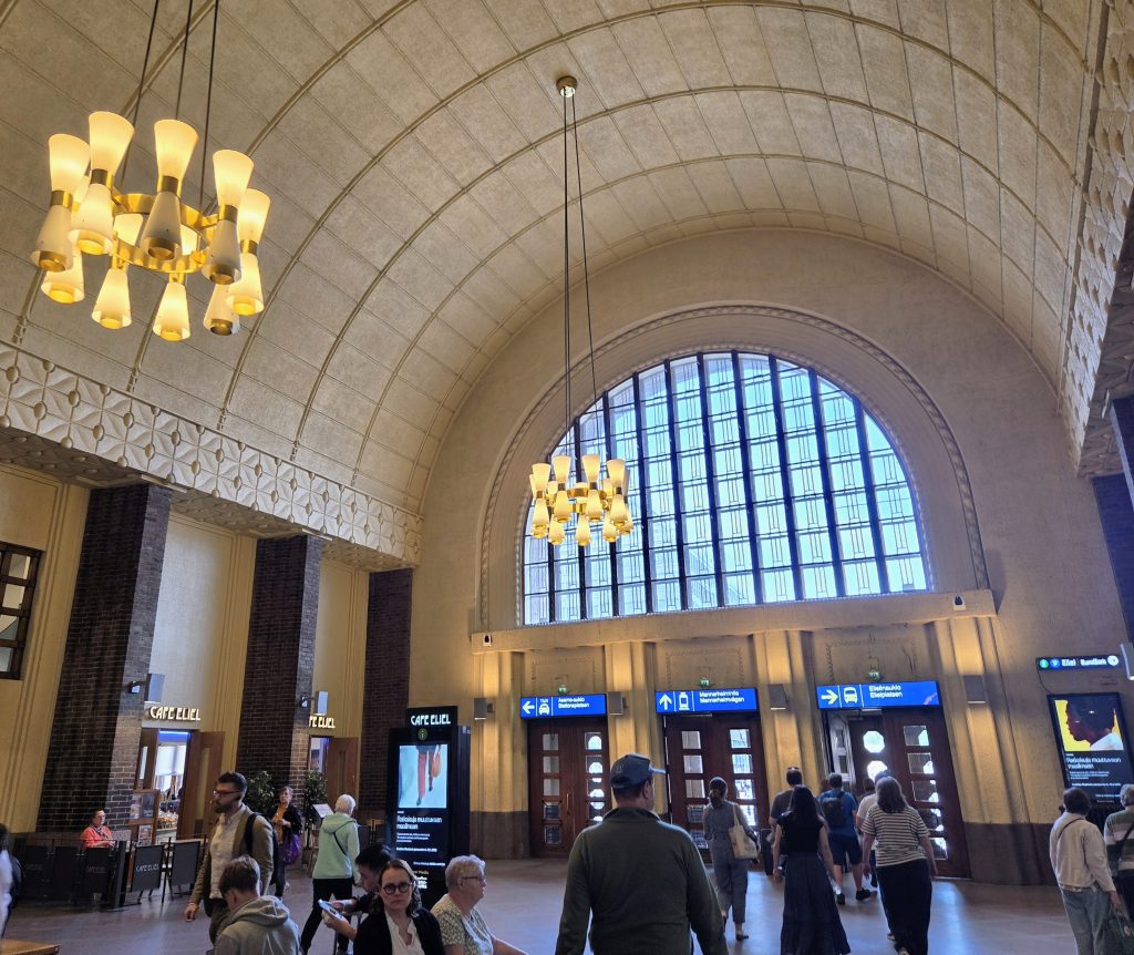 interior arch of helsinki train station
